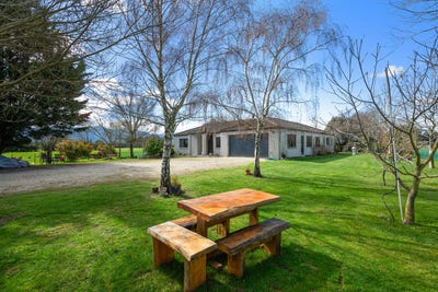 /international/nz/2274-state-highway-63-wairau-valley-marlborough-380066081925/