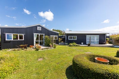 /international/nz/113-115-grey-street-woodville-tararua-380066100516/