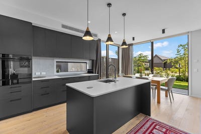 /international/nz/9-bellfield-lane-wanaka-central-otago-lakes-district-380066097618/