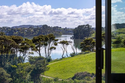 /international/nz/raglan-waikato-380066110868/