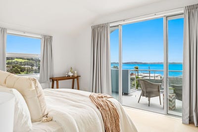 /international/nz/17-deerness-crescent-algies-bay-rodney-380066091300/