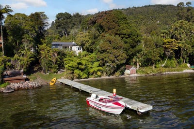 /international/nz/1569-state-highway-30-lake-rotoiti-rotorua-380066095258/