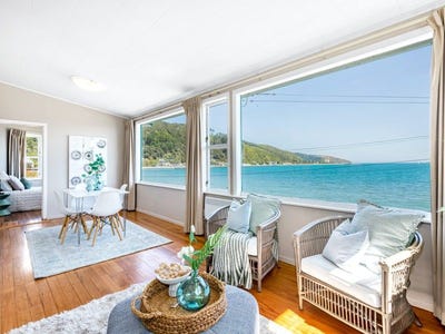 /international/nz/609-marine-drive-eastbourne-lower-hutt-city-380066169342/