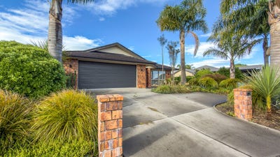 /international/nz/19-cambridge-street-putaruru-south-waikato-380066124875/