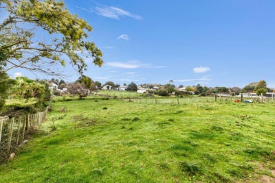 /international/nz/23-tay-street-woodville-tararua-380066115421/