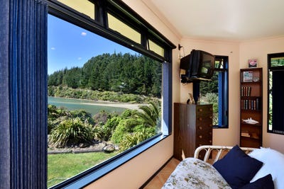 /international/nz/198-elaine-bay-road-marlborough-sounds-marlborough-380066116760/