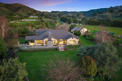 /international/nz/56-mickell-road-te-horo-kapiti-coast-380066168045/