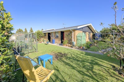 /international/nz/levers-road-matua-tauranga-380066118993/