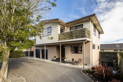 /international/nz/akina-hastings-380066177116/