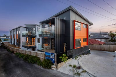 /international/nz/1-6-246-wairau-road-glenfield-north-shore-city-380066079375/