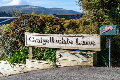 /international/nz/5-craigellachie-lane-kenmure-dunedin-city-380066111942/
