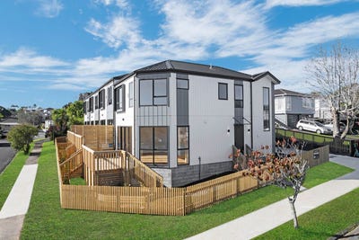 /international/nz/1-pauline-place-bucklands-beach-manukau-city-380066083401/