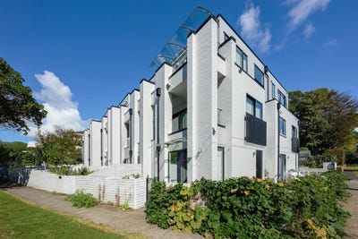 /international/nz/epsom-auckland-city-380066075897/