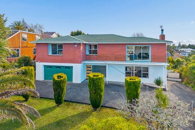 /international/nz/6-fairmount-road-titirangi-waitakere-city-380066177840/