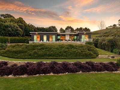/international/nz/6-tiwarawara-lane-pirongia-waikato-380066079835/