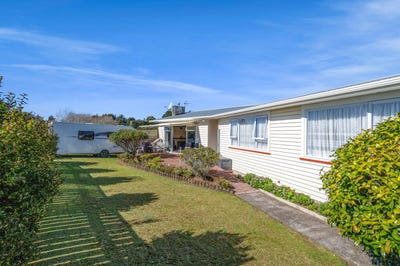 /international/nz/558-mangorei-road-mangorei-taranaki-380066114334/