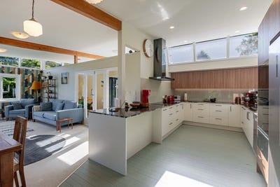 /international/nz/8-christina-grove-normandale-lower-hutt-city-380066112476/