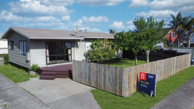 /international/nz/kanuka-place-edgecumbe-bay-of-plenty-380066102844/
