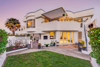 /international/nz/29-enfield-road-napier-hill-napier-city-380066174380/