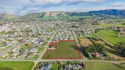 /international/nz/waimate-canterbury-380066165373/