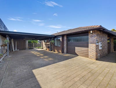 /international/nz/glenholme-rotorua-380066122118/