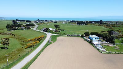 /international/nz/2-redpath-road-orepuki-southland-380066093818/