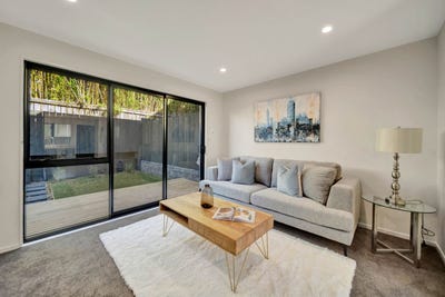 /international/nz/massey-waitakere-city-380066178356/