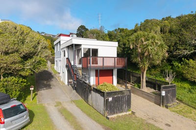 /international/nz/102a-glanmire-road-newlands-wellington-city-380066176053/