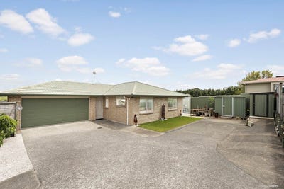 /international/nz/8-village-place-tuakau-franklin-380066085601/