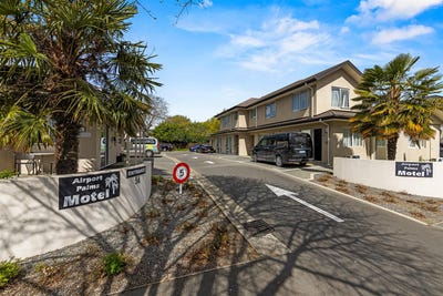 /international/nz/burnside-christchurch-city-380066147380/