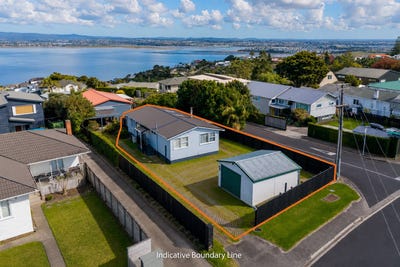 /international/nz/150-rangatira-road-beach-haven-north-shore-city-380066100509/