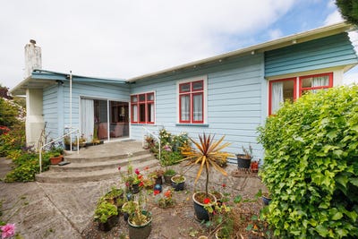/international/nz/16-hair-street-marton-rangitikei-380066095306/