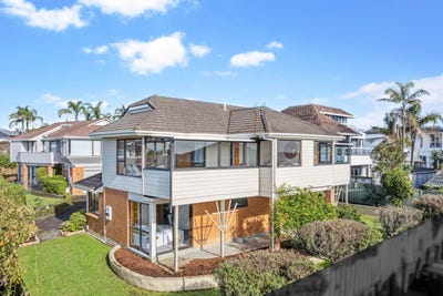 /international/nz/81-oliver-road-eastern-beach-manukau-city-380066086413/
