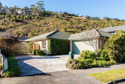 /international/nz/23-basil-place-redcliffs-christchurch-city-380066168038/