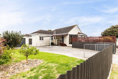 /international/nz/latham-street-marewa-napier-city-380066101677/