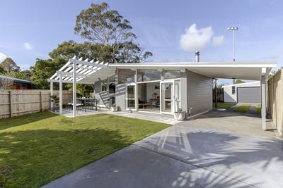 /international/nz/waiwera-place-merrilands-new-plymouth-380066091187/