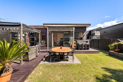 /international/nz/204b-casement-road-whangamata-thames-coromandel-380066121930/