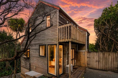 /international/nz/2-kauri-road-birkenhead-north-shore-city-380066104639/