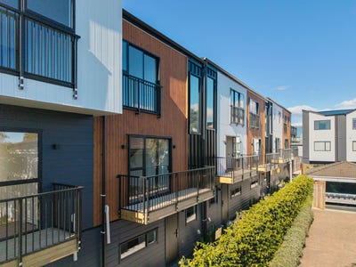/international/nz/belmont-north-shore-city-380066076479/