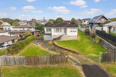 /international/nz/219-portage-road-green-bay-waitakere-city-380066178575/