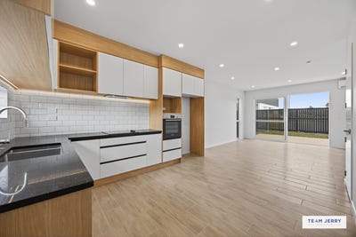/international/nz/4-longview-oak-lane-rosehill-papakura-380066104382/