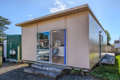 /international/nz/268-riversdale-road-riversdale-beach-masterton-380066112783/