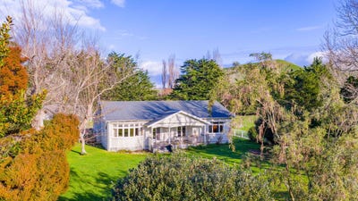 /international/nz/756-mangaorapa-road-porangahau-central-hawkes-bay-380066097403/