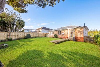 /international/nz/38-angelo-avenue-howick-manukau-city-380066170294/