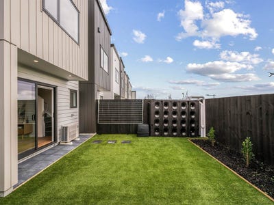 /international/nz/48-moire-road-massey-waitakere-city-380066079727/