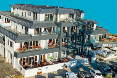 /international/nz/4-marine-parade-mount-maunganui-tauranga-380066143900/