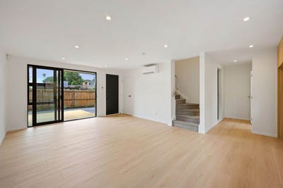 /international/nz/24-leonard-road-mount-wellington-auckland-city-380066075814/