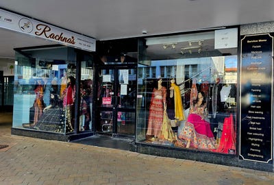 /international/nz/51-queens-drive-lower-hutt-wellington-380066170699/
