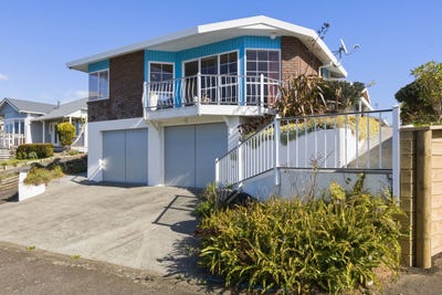 /international/nz/bayly-road-blagdon-taranaki-380066103369/