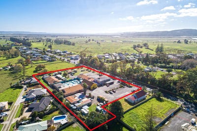 /international/nz/167-parkhurst-road-parakai-rodney-380066102895/